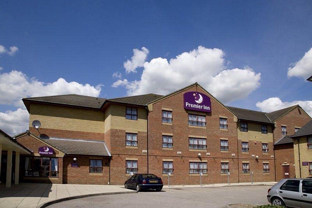 Premier Inn Premier Inn Southend Airport Екстер'єр фото