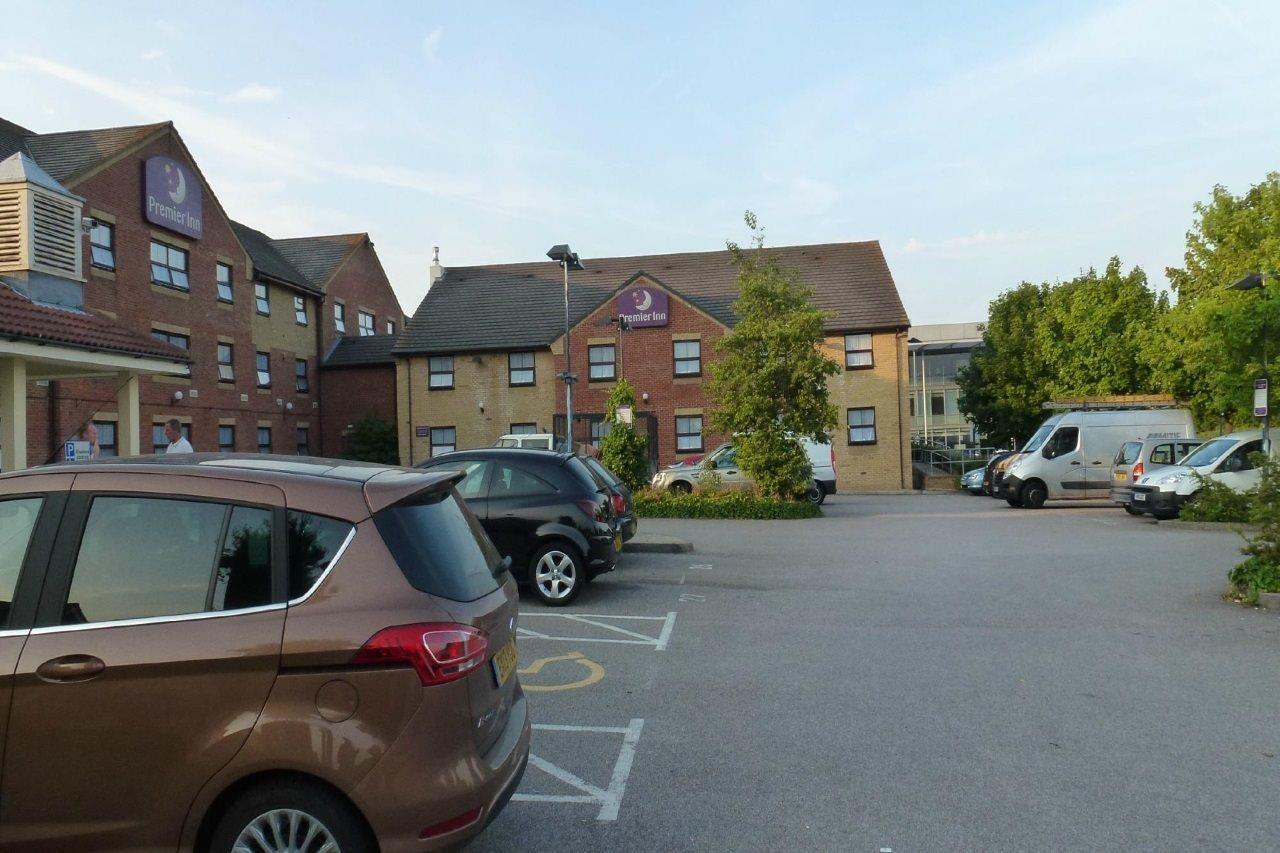 Premier Inn Premier Inn Southend Airport Екстер'єр фото